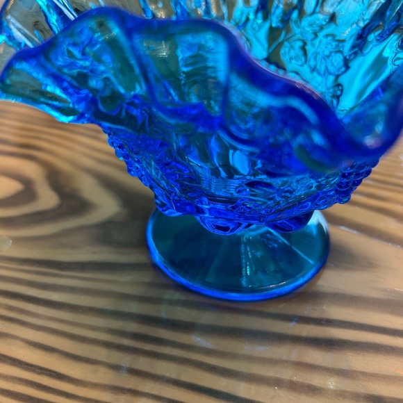 Beautiful Blue Westmorland Ruffled Compote bowl 4” - Picture 4 of 10
